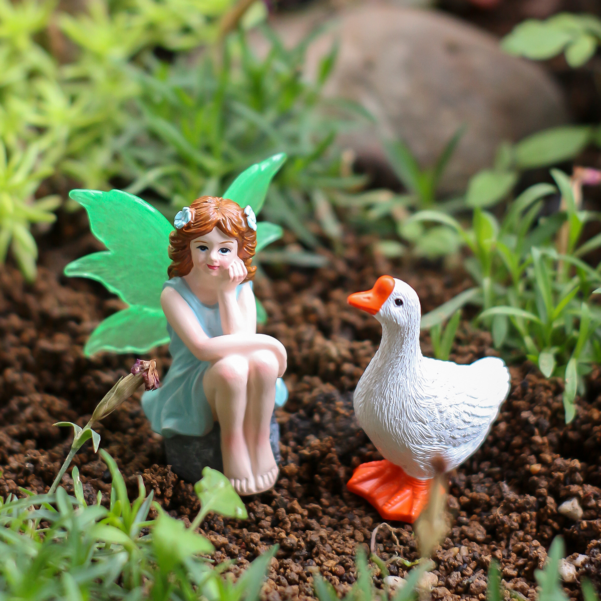 Bonsai Garden Accessories - 2 seated fairies and geese, creative