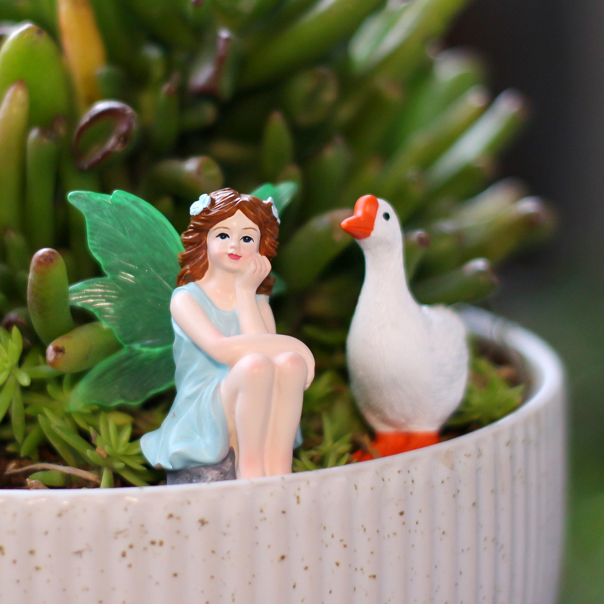 2 seated fairies and geese, cr - Bonsai Garden Accessories บทวิจารณ์และราคา